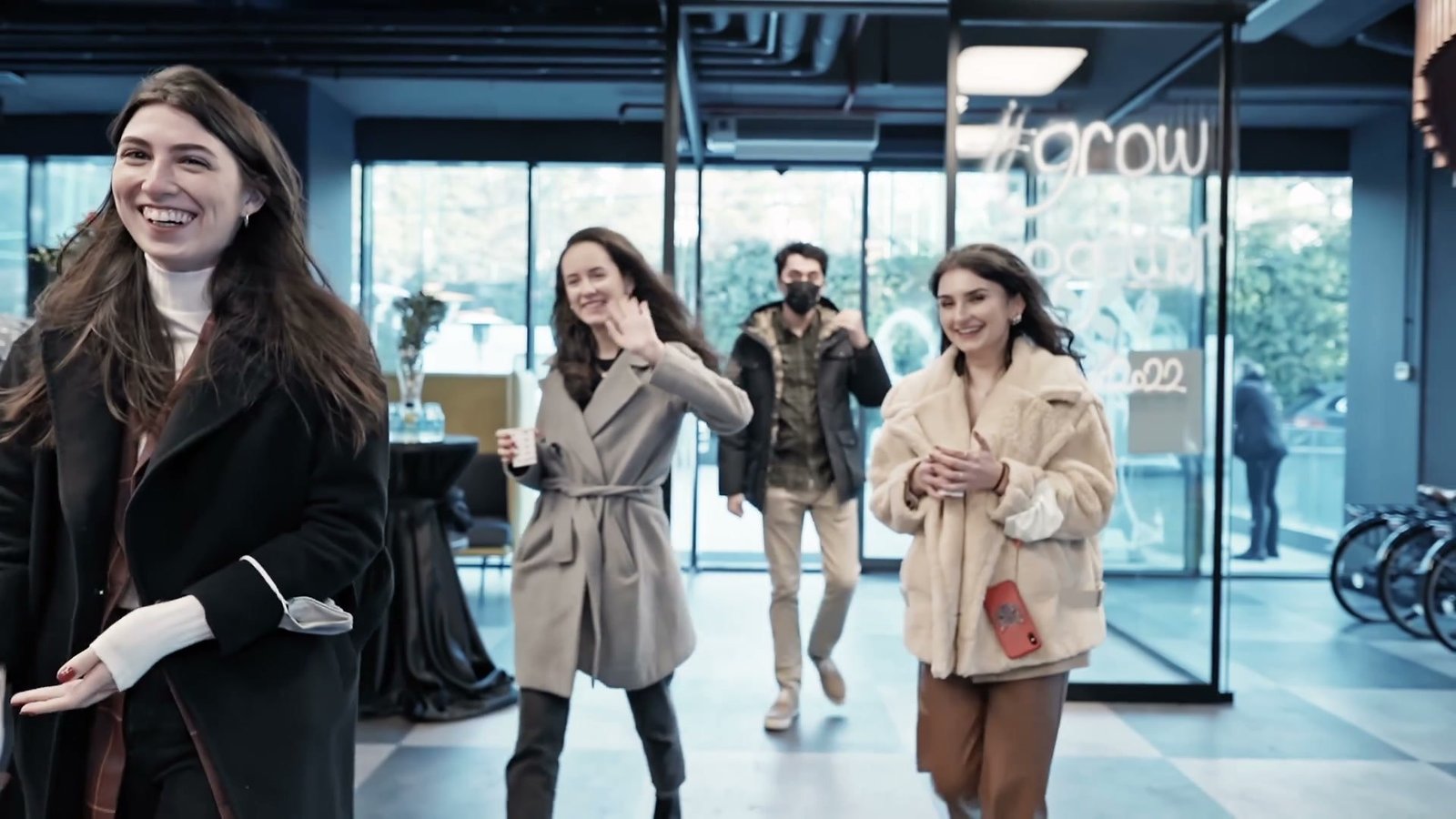 Çiçeksepeti yeni yıl partisi filmi — ilk karesi