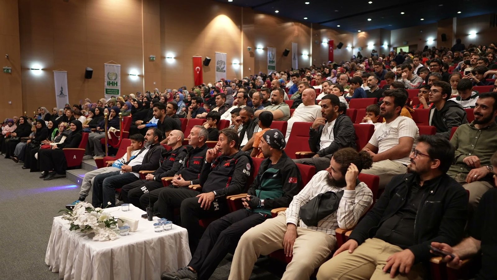 İHH 2024 Bekir Develi programı — ilk karesi