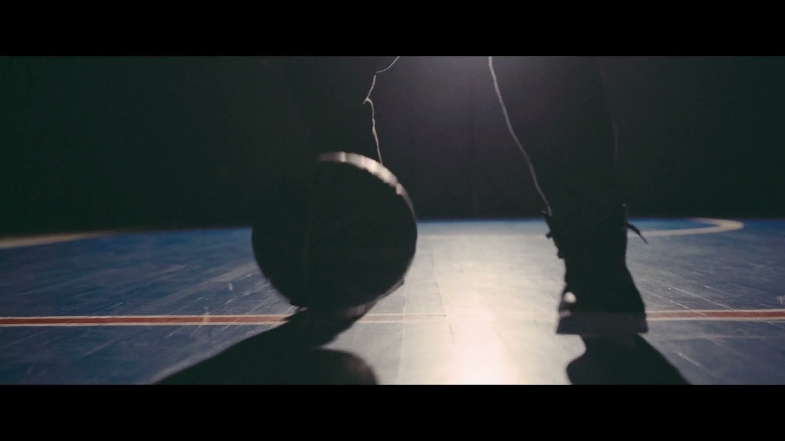 Male Industry basketbol konsepti moda filmi — ilk karesi