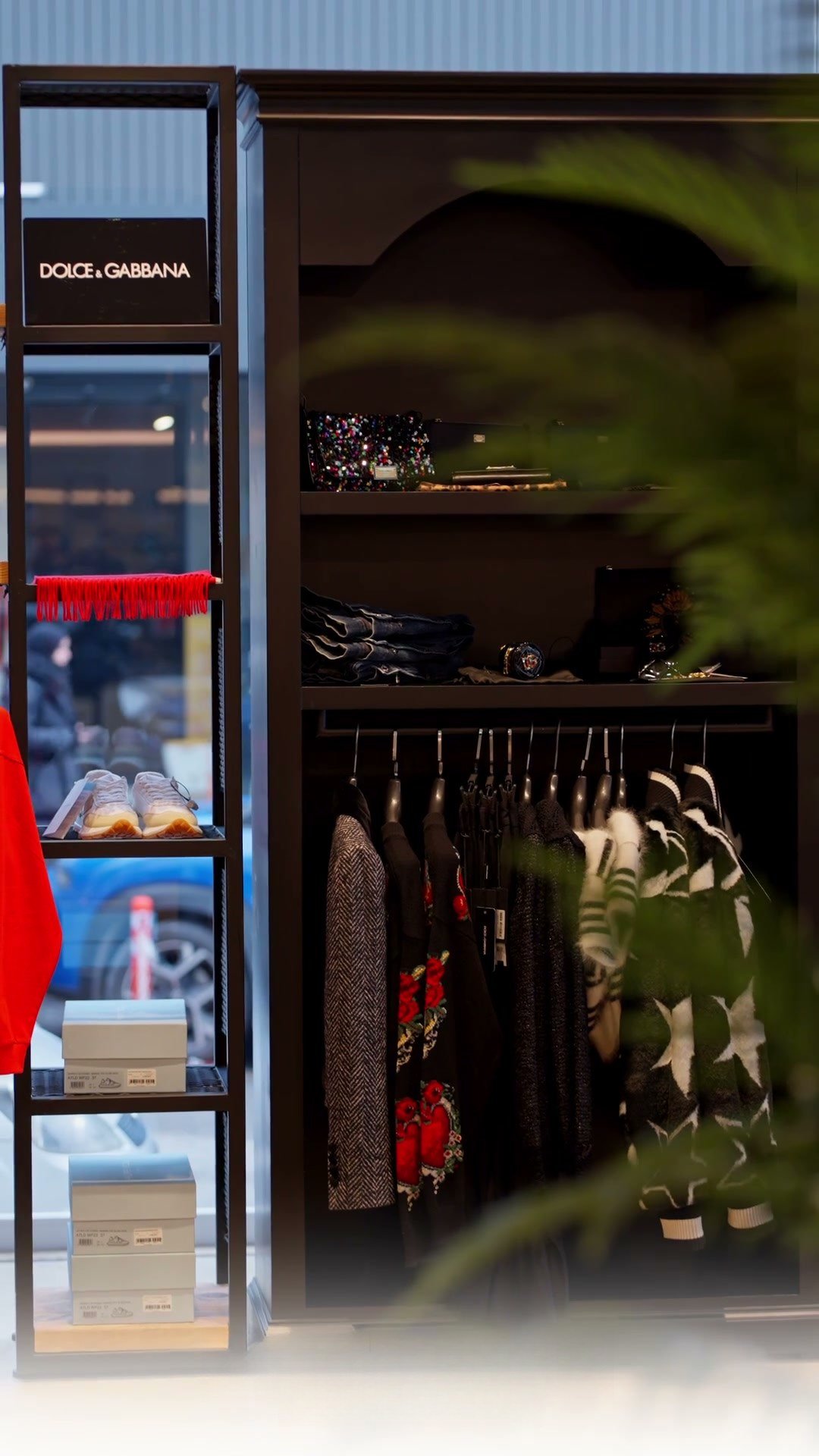 Mall of Italy Dolce & Gabbana reyonu — ilk karesi